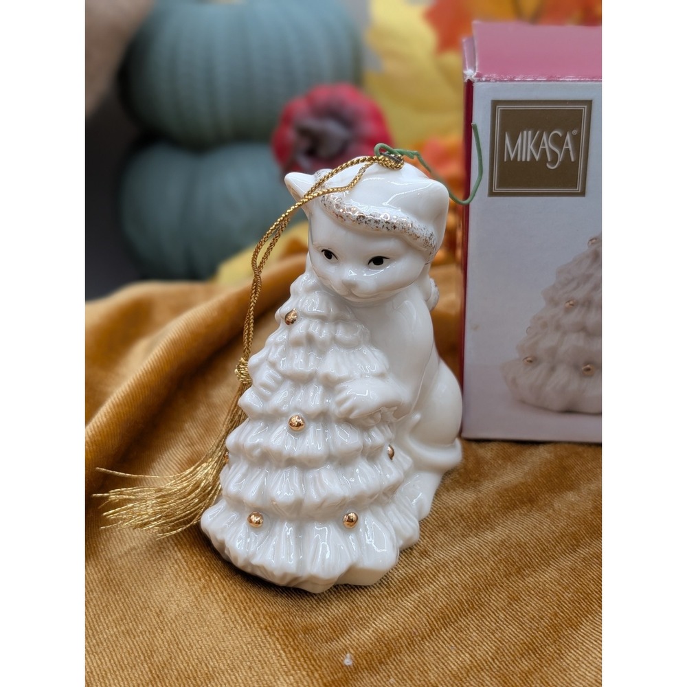 Mikasa Holiday Magic Porcelain Cat Ornament Vintage Christmas Tree Kitten FK015